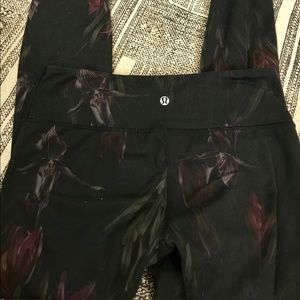Lululemon leggings!